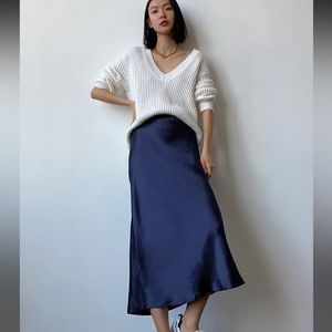 Aritzia babton midi slip skirt in navy japanese silk